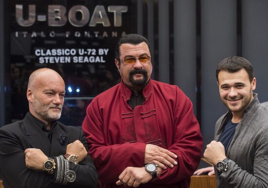 Cocktail party with Steven Seagal's participation