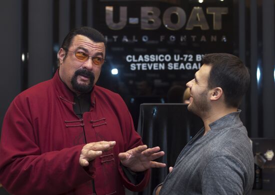 Cocktail party with Steven Seagal's participation
