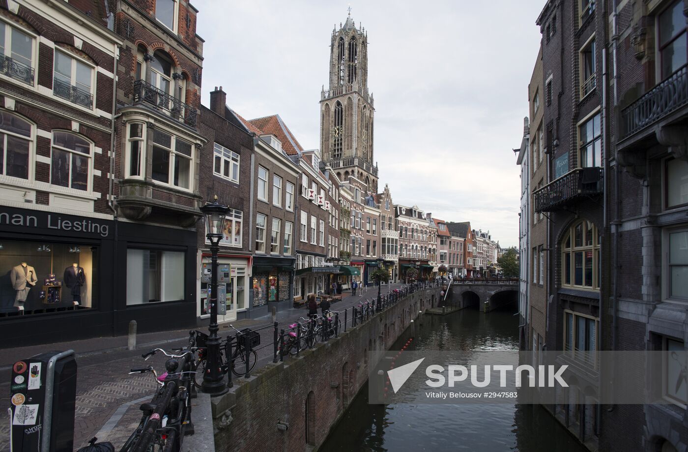 Cities of the world. Utrecht