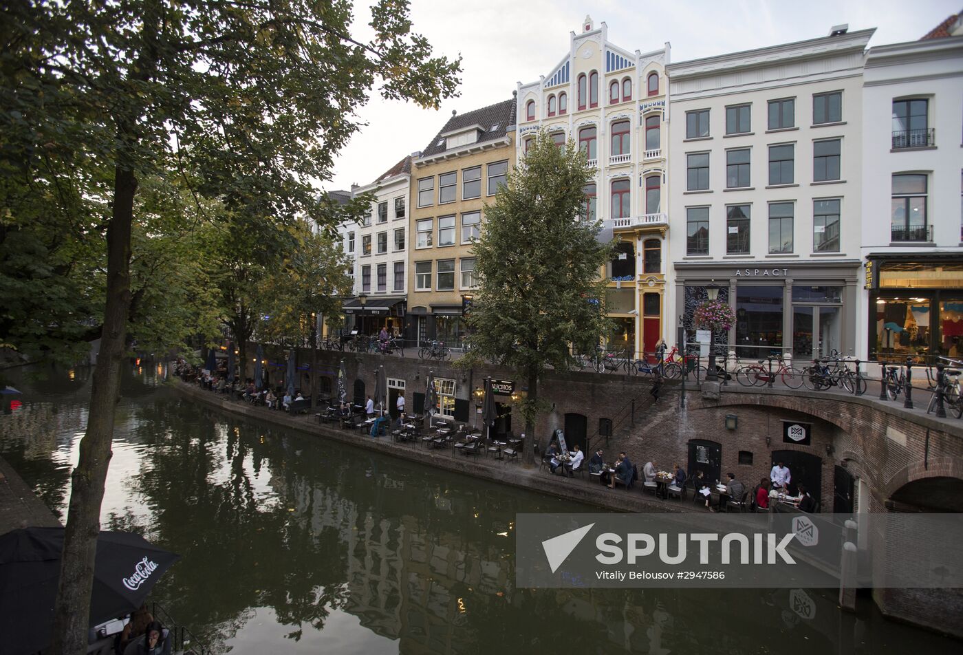 Cities of the world. Utrecht