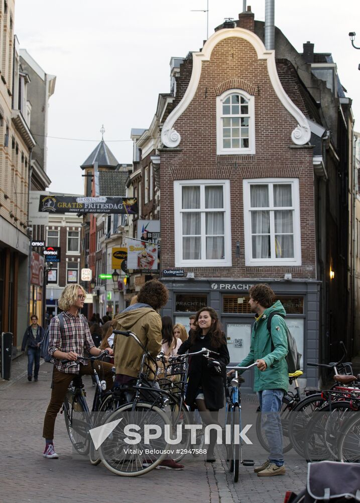 Cities of the world. Utrecht