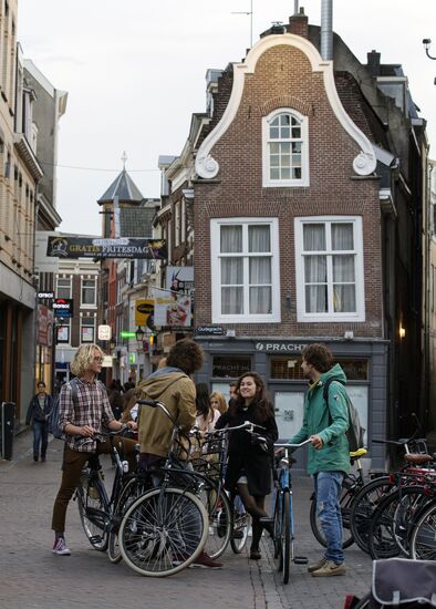 Cities of the world. Utrecht