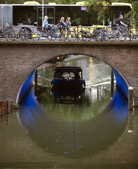 Cities of the world. Utrecht