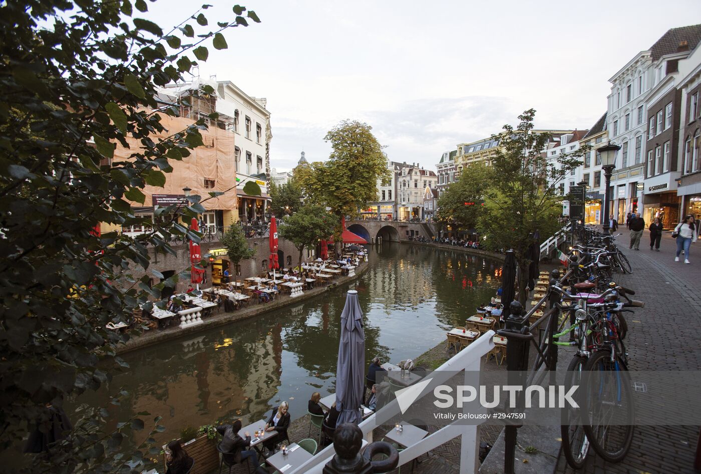 Cities of the world. Utrecht