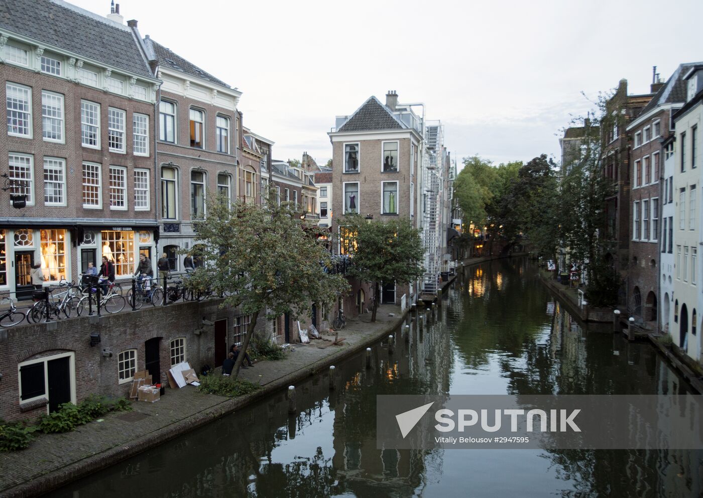 Cities of the world. Utrecht