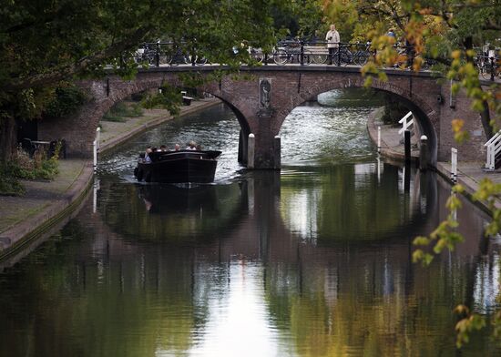 Cities of the world. Utrecht