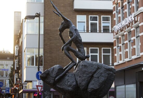 Cities of the world. Utrecht