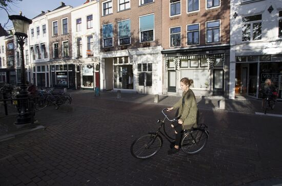 Cities of the world. Utrecht
