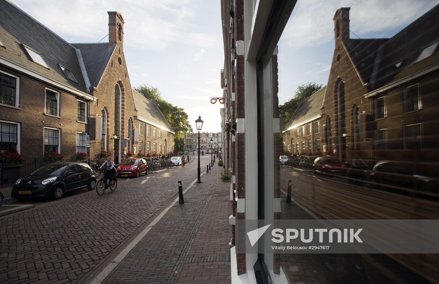 Cities of the world. Utrecht