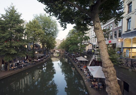 Cities of the world. Utrecht