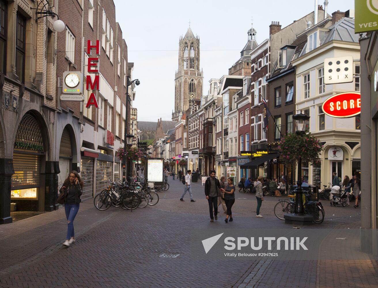Cities of the world. Utrecht
