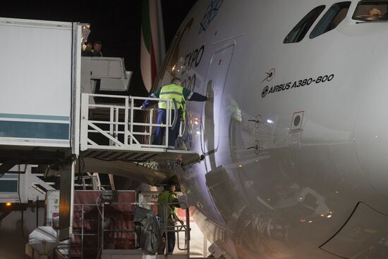 Ground services provided to Emirates' Airbus A380 in Domodedovo airport
