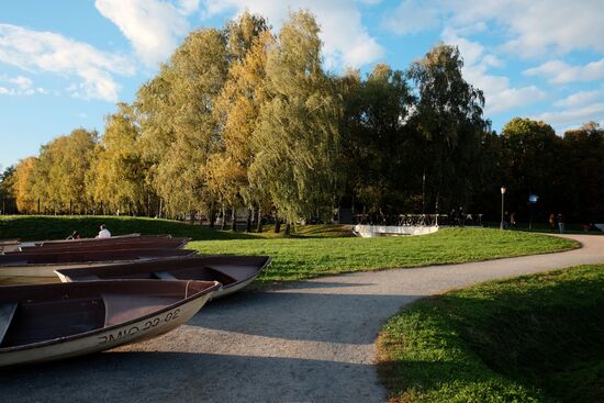 City residents relax in Kuskovo