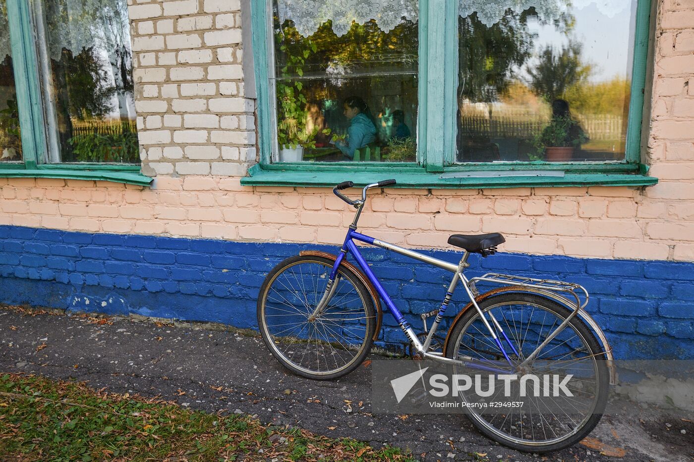 A school in the village of Sennoye in Russia's Bryansk Region