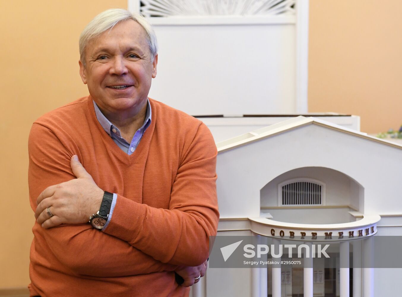 Sovremennik Theater company meeting