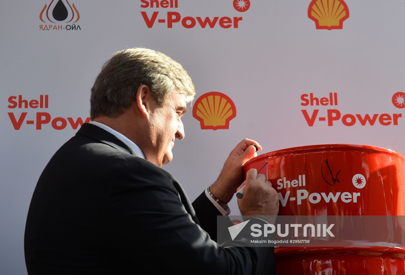 First Shell gas station opens in Tatarstan