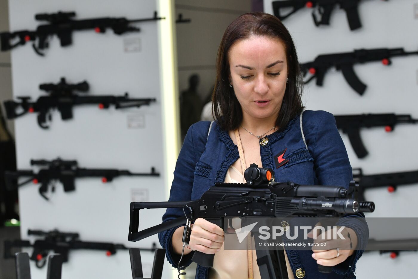 Kalashnikov Concern presents new inventions during Army 2017 Forum