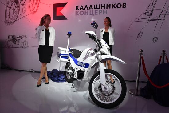 Kalashnikov Concern presents new inventions during Army 2017 Forum