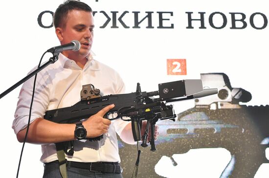 Kalashnikov Concern presents new inventions during Army 2017 Forum