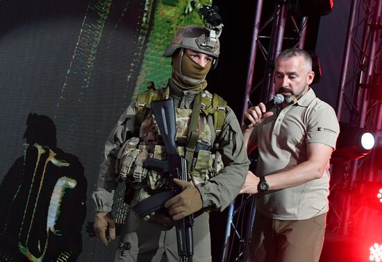 Kalashnikov Concern presents new inventions during Army 2017 Forum