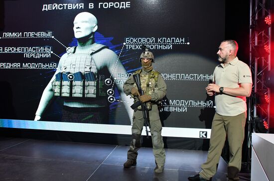 Kalashnikov Concern presents new inventions during Army 2017 Forum
