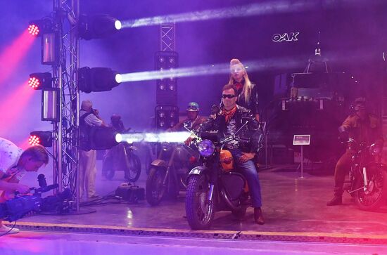 Kalashnikov Concern presents new inventions during Army 2017 Forum