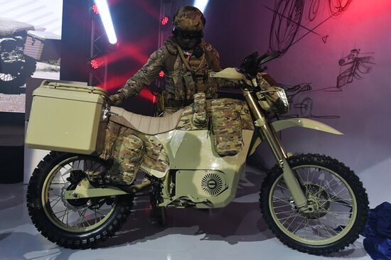 Kalashnikov Concern presents new inventions during Army 2017 Forum