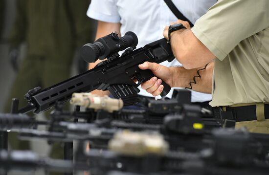 Kalashnikov Concern presents new inventions during Army 2017 Forum