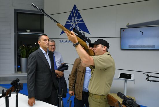 Kalashnikov Concern presents new inventions during Army 2017 Forum