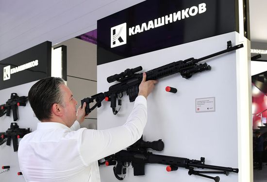 Kalashnikov Concern presents new inventions during Army 2017 Forum