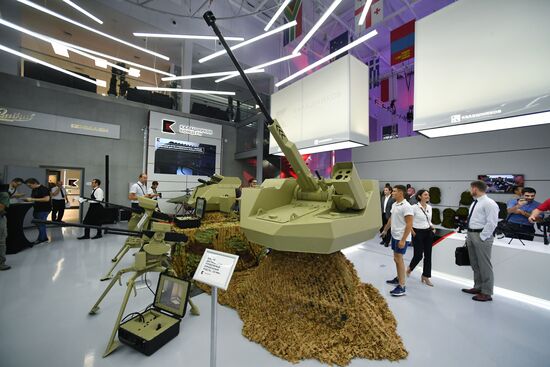 Kalashnikov Concern presents new inventions during Army 2017 Forum