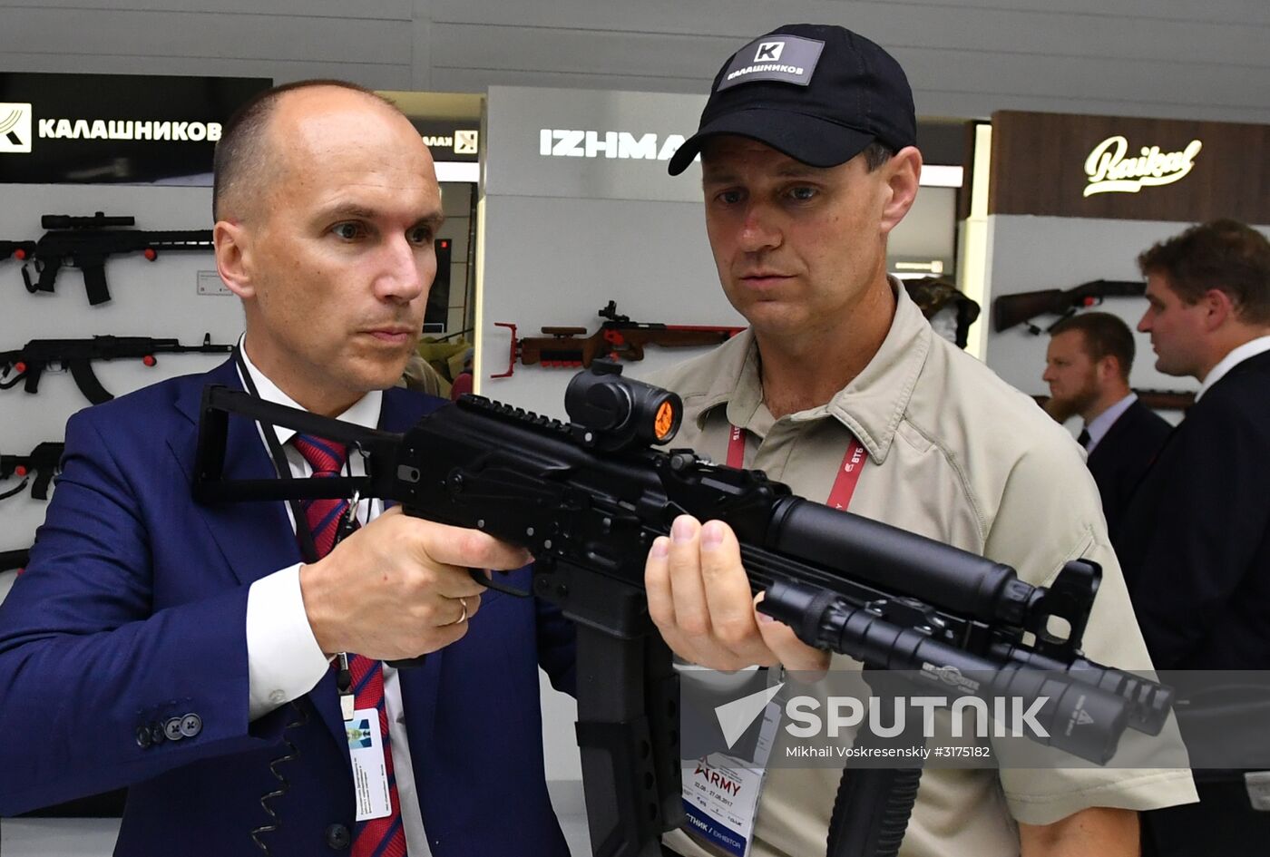 Kalashnikov Concern presents new inventions during Army 2017 Forum