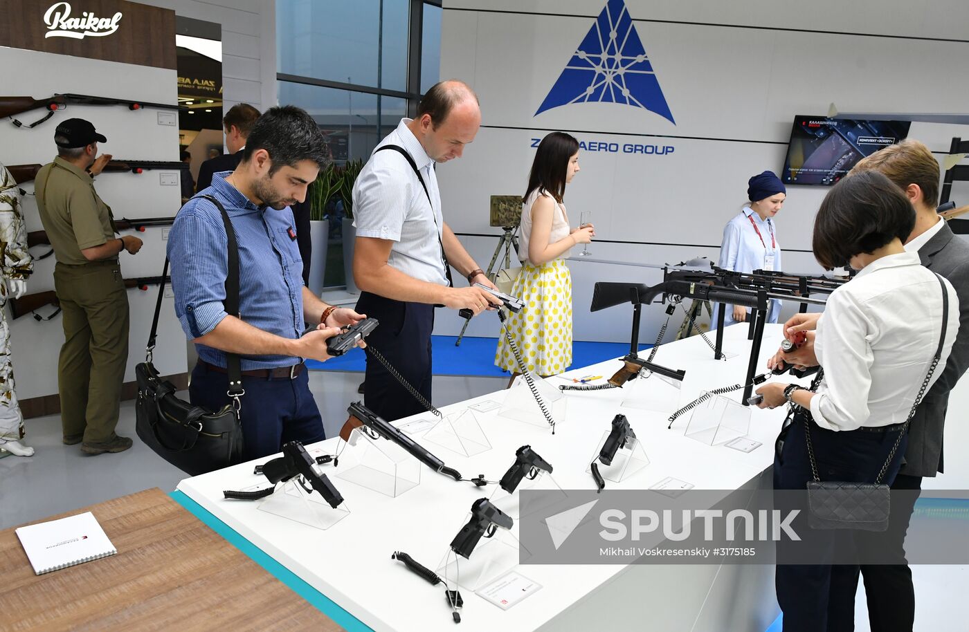 Kalashnikov Concern presents new inventions during Army 2017 Forum