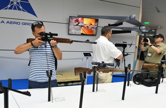 Kalashnikov Concern presents new inventions during Army 2017 Forum