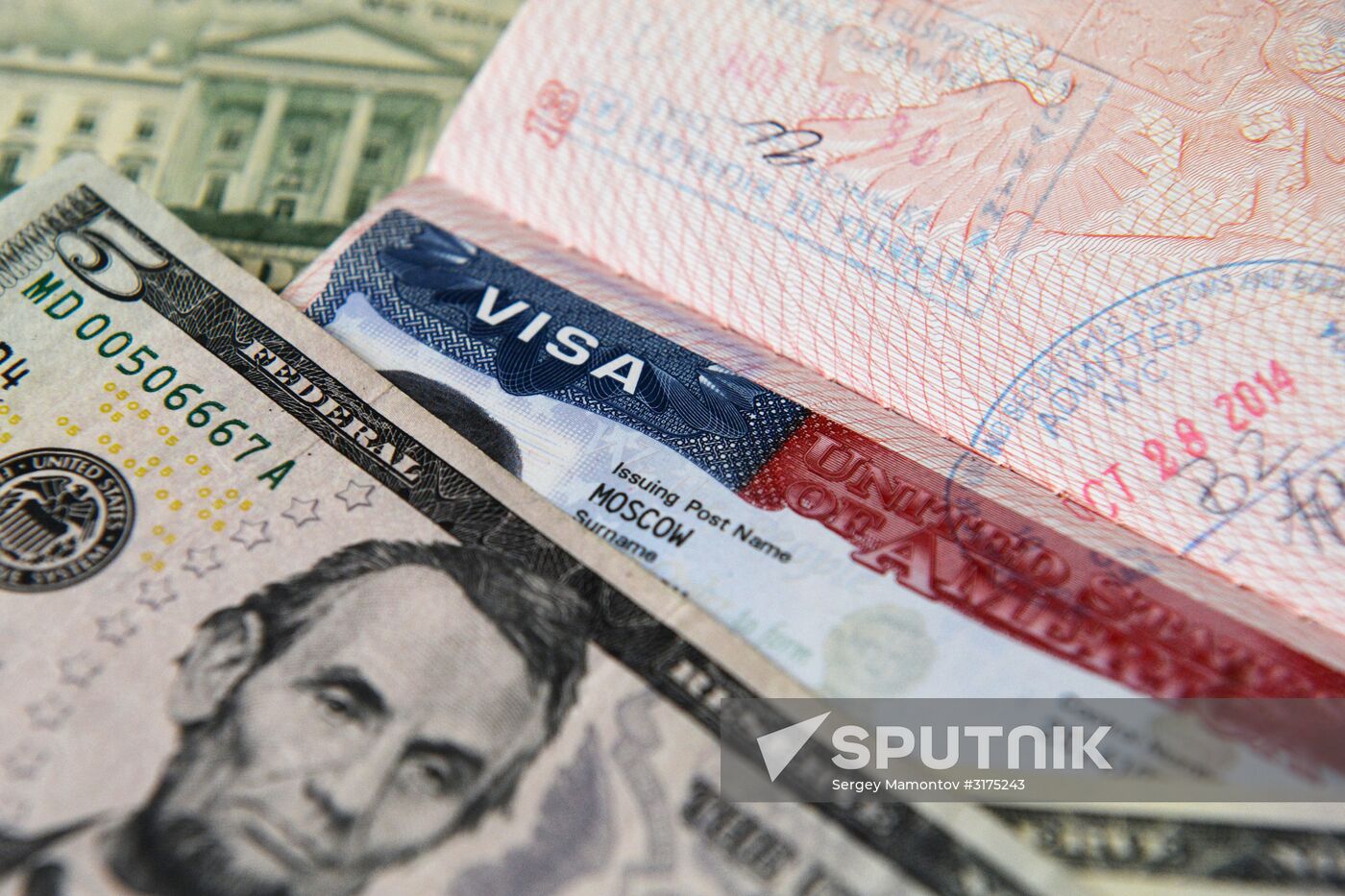 US suspends issue of non-immigration visas in Russia