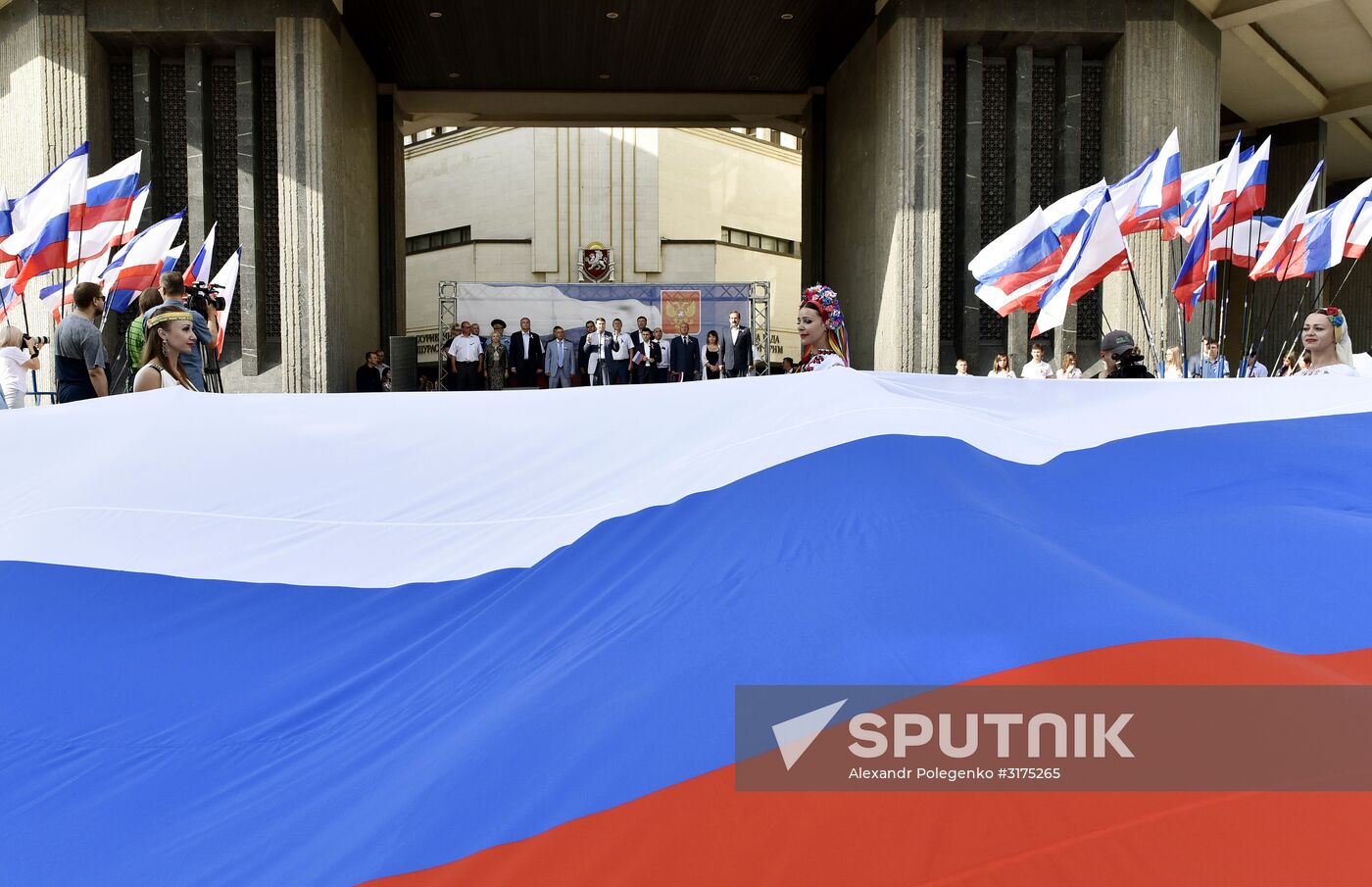 Russian State Flag Day celebrations