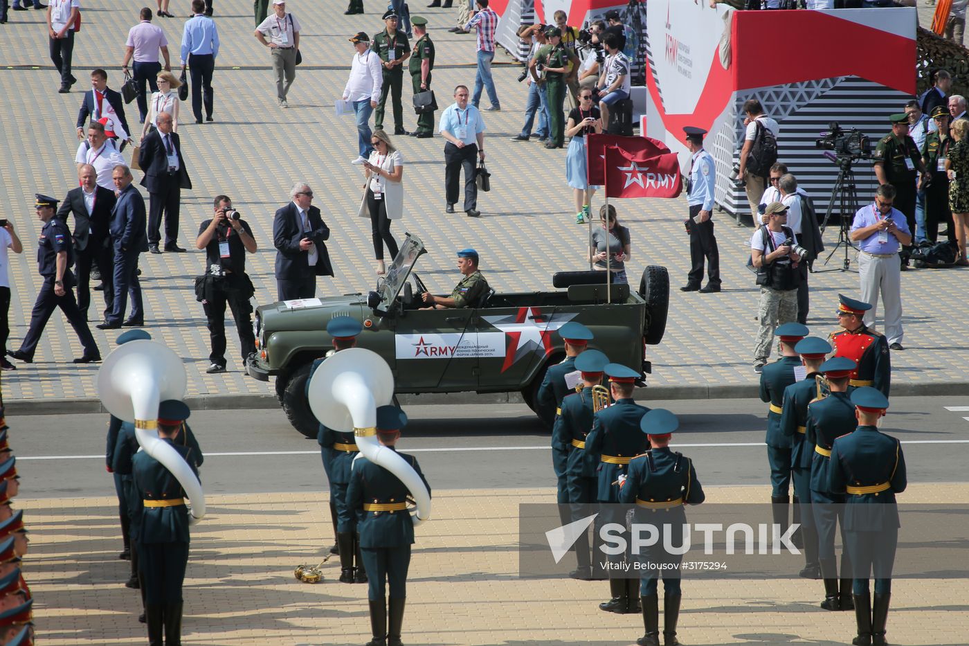Army 2017 International Military-Technical Forum opens in Vladivostok