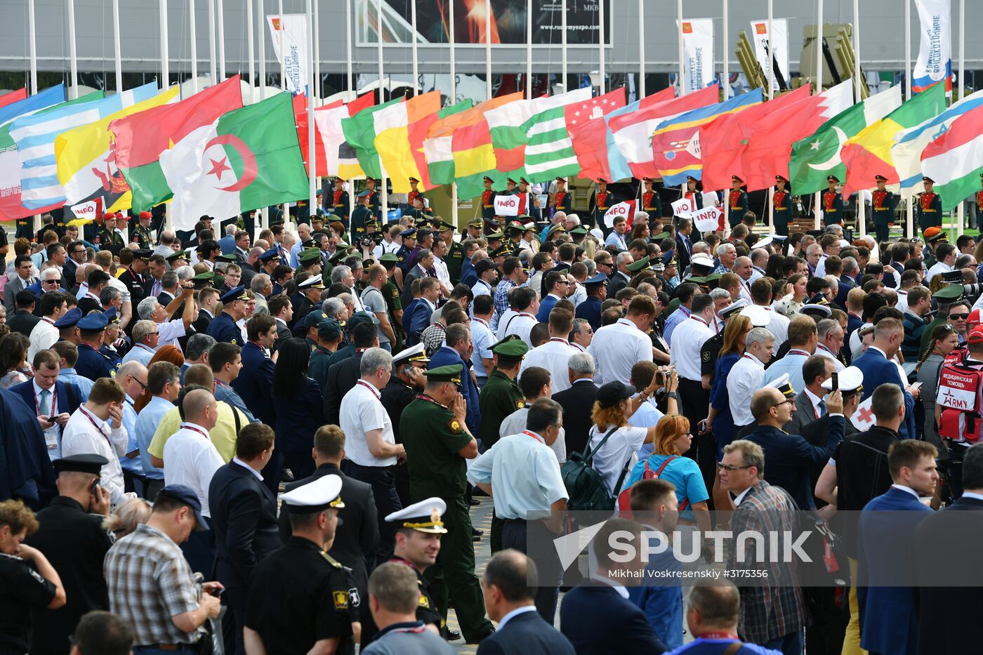 Army 2017 International Military-Technical Forum opens