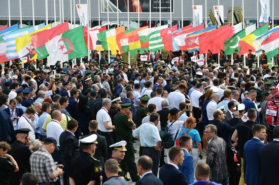 Army 2017 International Military-Technical Forum opens