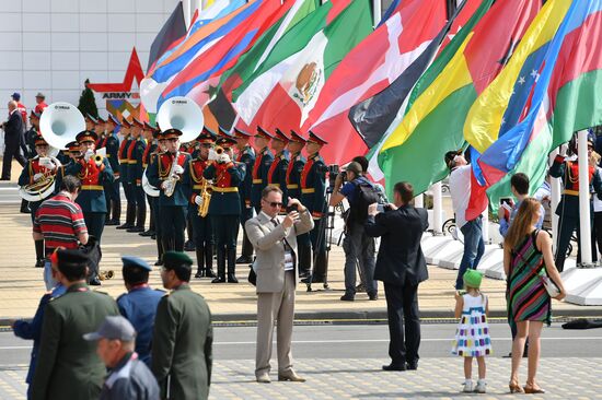 Army 2017 International Military-Technical Forum opens