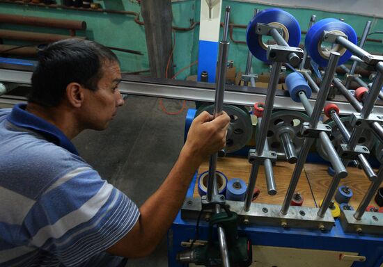 Manufacturing PVC window profiles