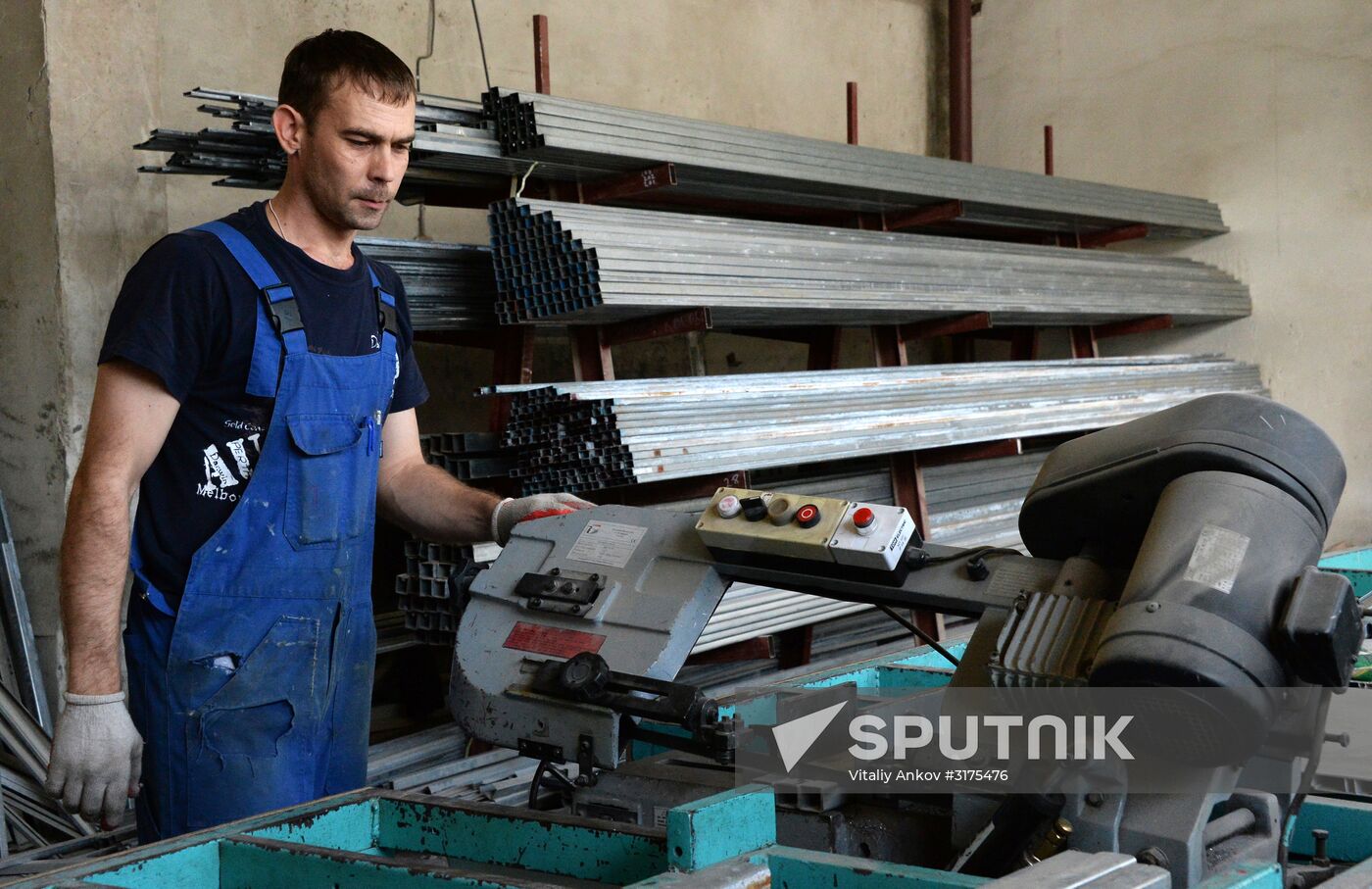 Manufacturing PVC window profiles
