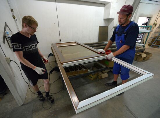 Manufacturing PVC window profiles