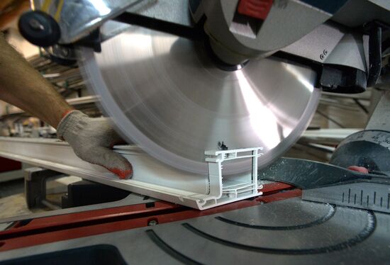 Manufacturing PVC window profiles