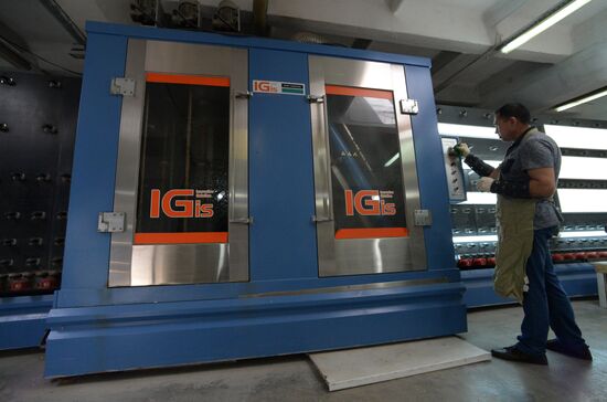 Manufacturing PVC window profiles
