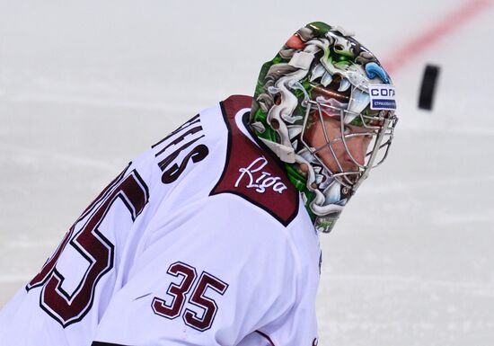 Kontinental Hockey League. Avangard vs. Dinamo Riga