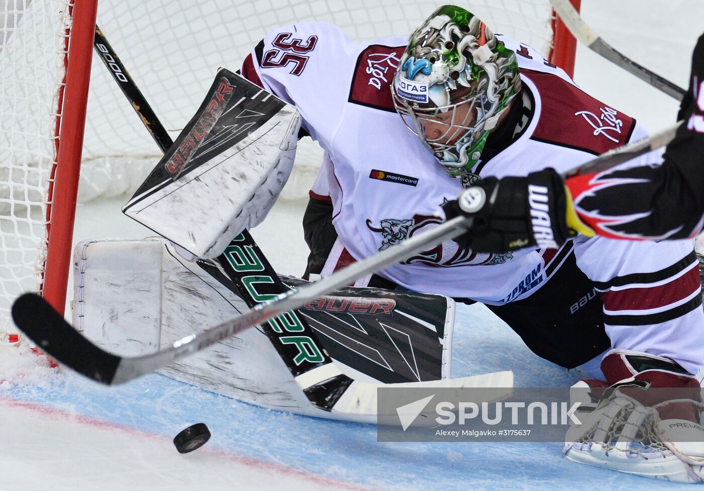 Kontinental Hockey League. Avangard vs. Dinamo Riga