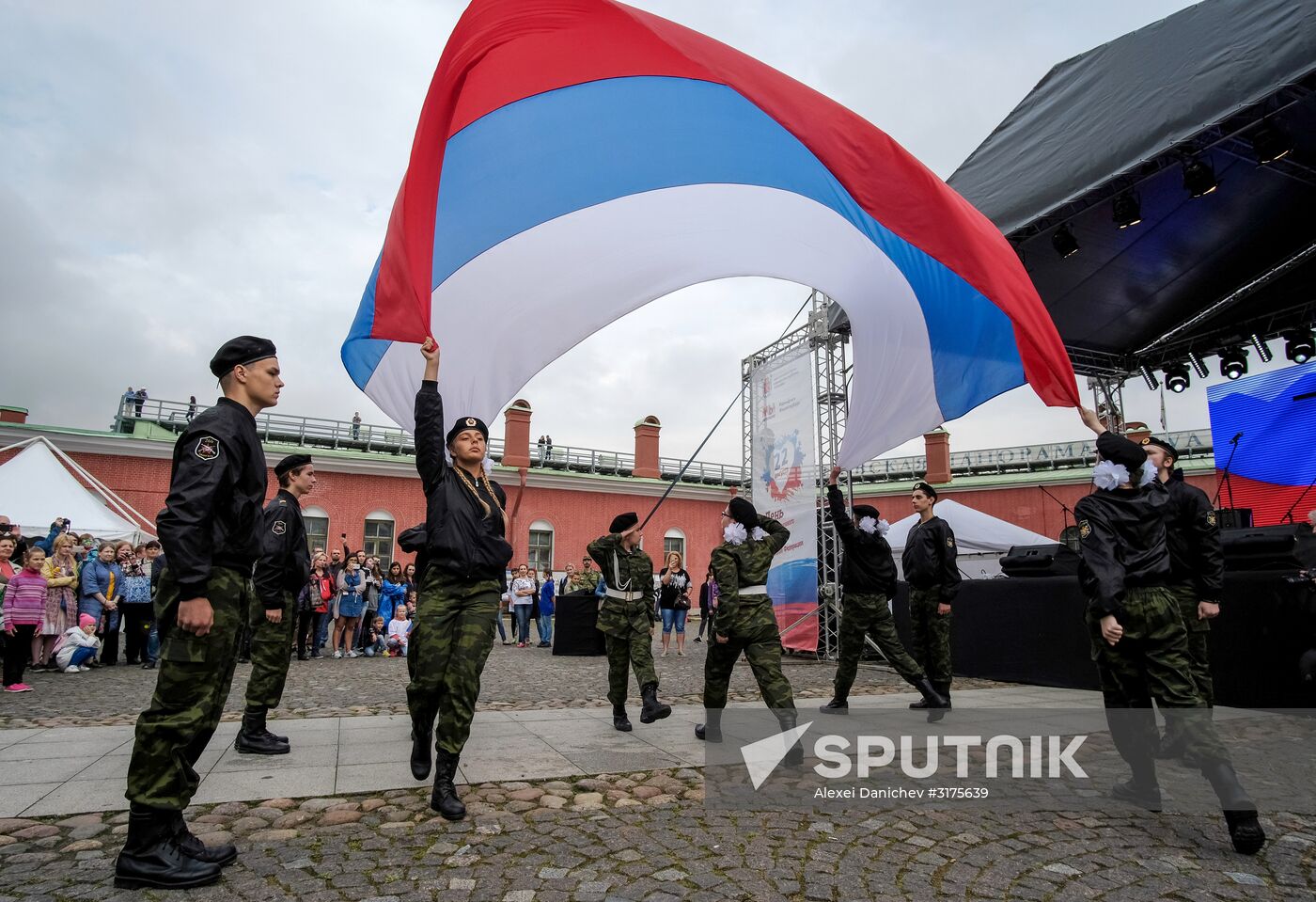 Russian State Flag Day celebrations