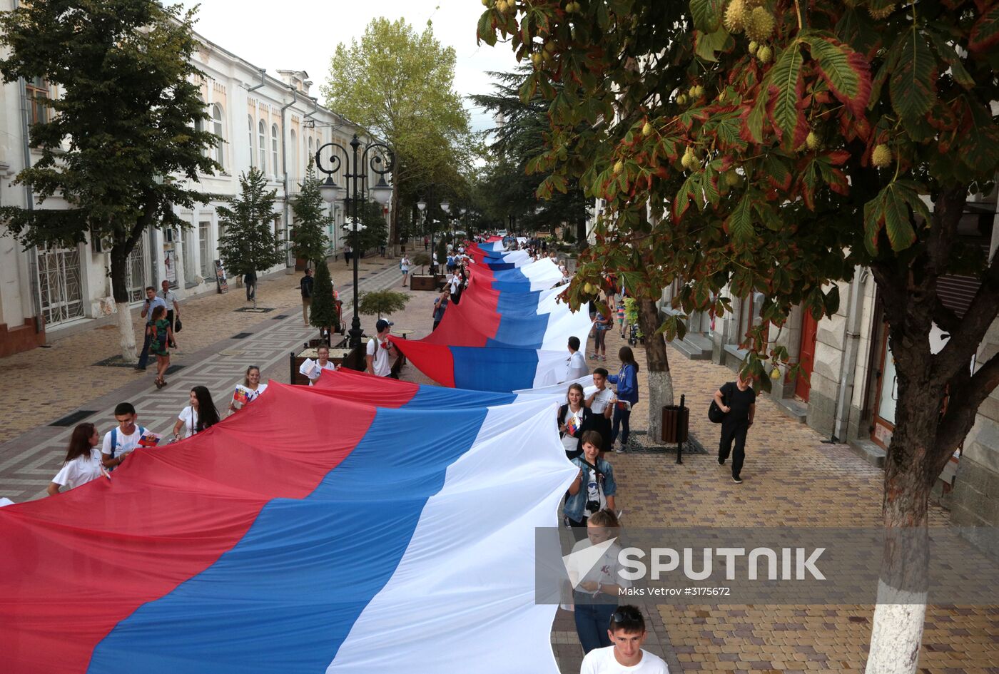 Russian State Flag Day celebrations