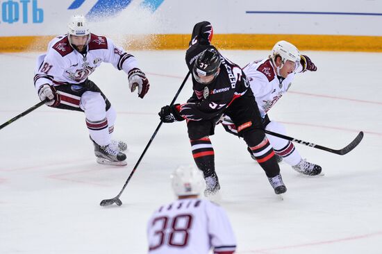 Kontinental Hockey League. Avangard vs. Dinamo Riga